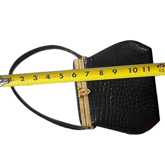 Vintage Black Purse with Gold Detailing - Picture 7 of 14